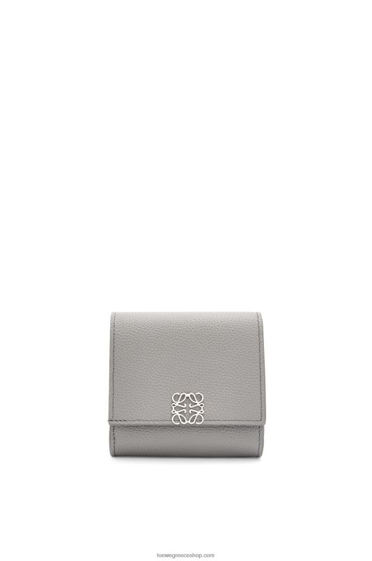 Loewe γυναίκες πορτοφόλι αναγραμματισμένο με πτερύγιο από δέρμα μοσχαριού με βότσαλο RZR0J1207 μαργαριταρένιο γκρι