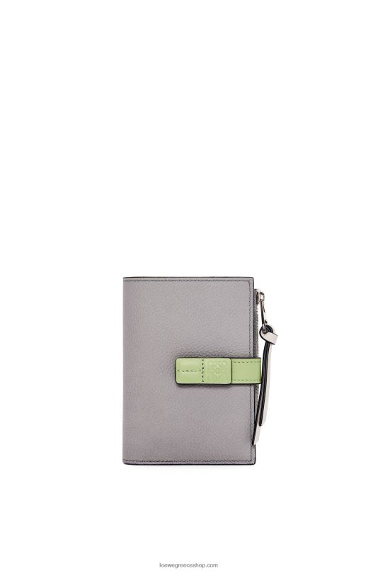 Loewe γυναίκες Λεπτό δίπτυχο πορτοφόλι με φερμουάρ από δέρμα μοσχαριού με απαλούς κόκκους RZR0J1251 μαργαριτάρι γκρι/ανοιχτό ανοιχτό πράσινο