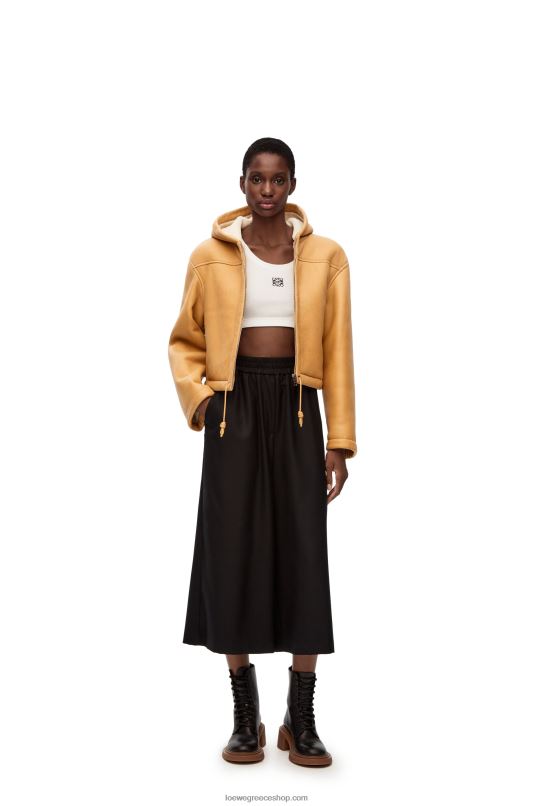 Loewe γυναίκες μπουφάν με κουκούλα σε shearling RZR0J1124 λευκός χρυσός