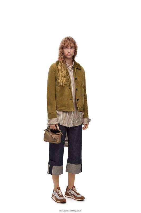Loewe γυναίκες κοντό μπουφάν σε shearling RZR0J1125 χακί πράσινο