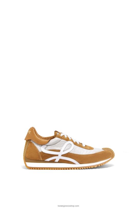 Loewe γυναίκες flow runner σε σουέτ και νάιλον RZR0J646 μαύρισμα/γκρι