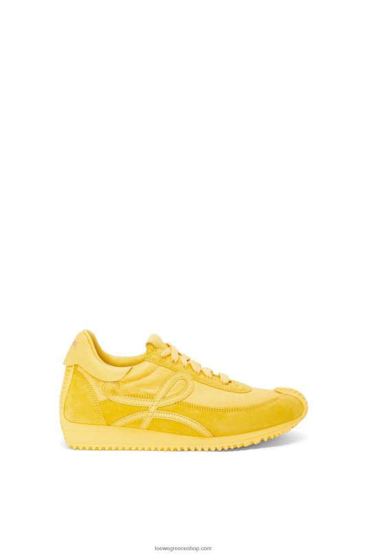 Loewe γυναίκες flow runner σε σουέτ και νάιλον RZR0J652 κίτρινος