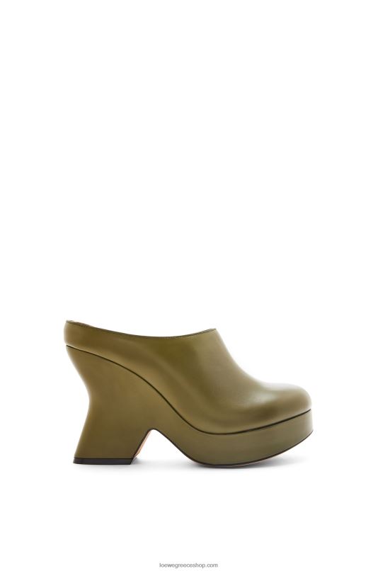 Loewe γυναίκες terra wedge clog σε δέρμα μοσχαριού RZR0J746 ελιά