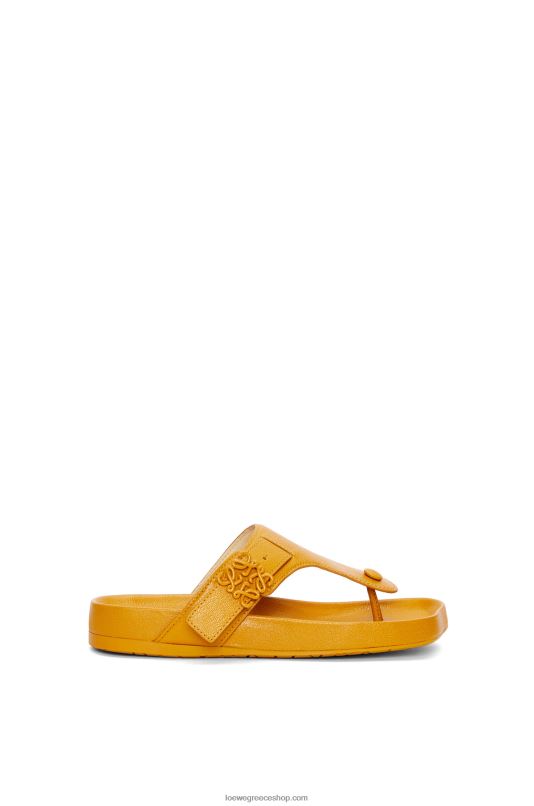 Loewe γυναίκες ease toe post σανδάλι σε δέρμα κατσίκας RZR0J723 ώχρα