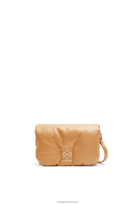 Loewe γυναίκες mini puffer goya τσάντα σε γυαλιστερό δέρμα αρνιού νάπα RZR0J245 καμήλα