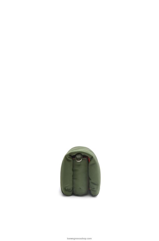 Loewe γυναίκες mini puffer goya τσάντα σε νάιλον RZR0J430 vintage χακί