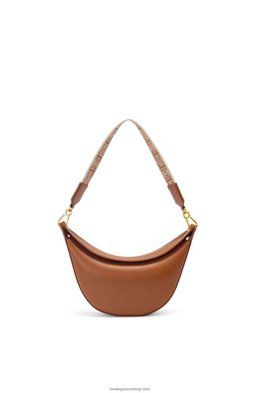 Loewe γυναίκες μικρή τσάντα luna σε σατέν δέρμα μοσχαριού και ζακάρ RZR0J452 πέκαν