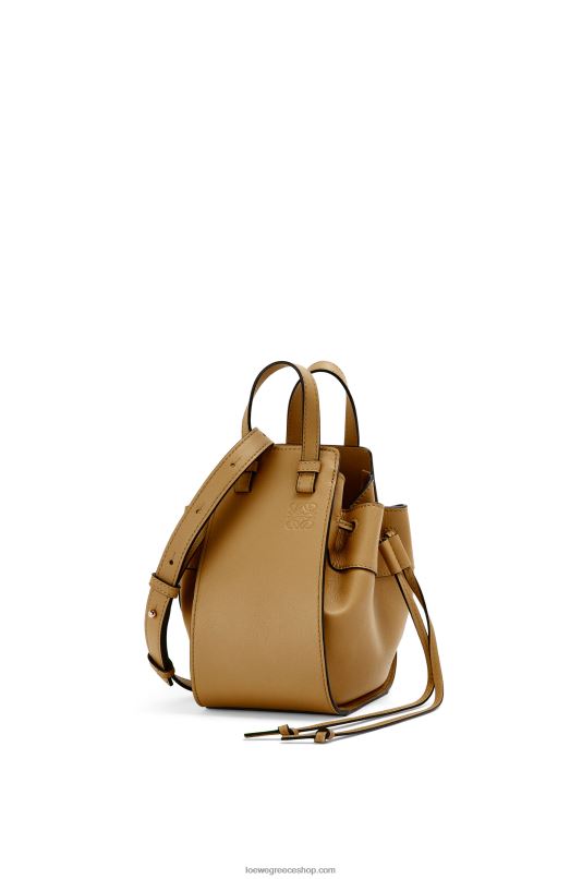 Loewe γυναίκες μίνι κορδόνι αιώρας σε κλασικό δέρμα μοσχαριού RZR0J243 πράσινη ώχρα