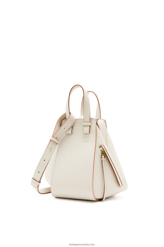 Loewe γυναίκες μικρή τσάντα αιώρας από δέρμα μοσχαριού με βότσαλο RZR0J515 φως φάντασμα