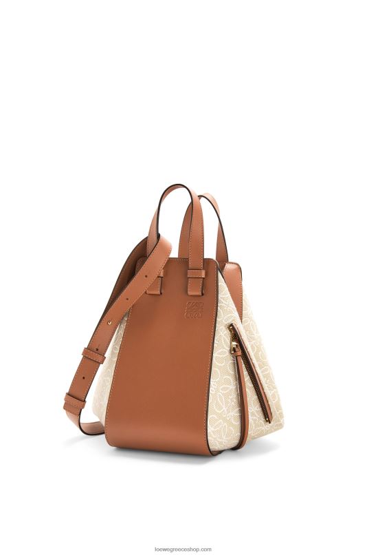 Loewe γυναίκες μικρή τσάντα αιώρα σε αναγραμματισμένο ζακάρ και δέρμα μοσχαριού RZR0J523 εκρού/ταν
