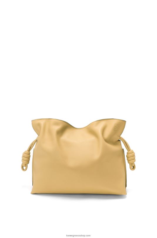 Loewe γυναίκες clutch φλαμένκο σε δέρμα μοσχαριού νάπα RZR0J363 σκούρο βούτυρο