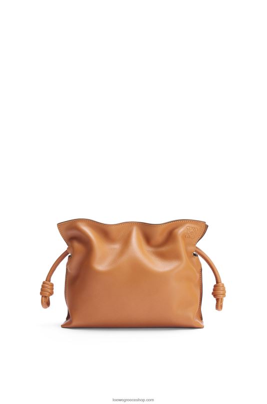 Loewe γυναίκες mini flamenco clutch σε δέρμα μοσχαριού νάπα RZR0J216 ζεστή έρημος