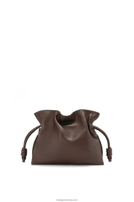 Loewe γυναίκες mini flamenco clutch σε δέρμα μοσχαριού νάπα RZR0J555 σοκολάτα