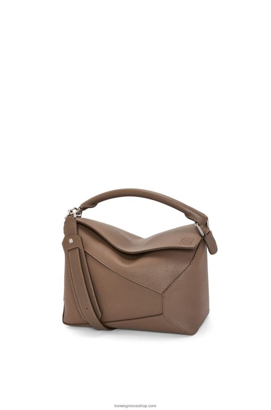 Loewe άνδρες σακούλα στην άκρη του παζλ από δέρμα μοσχαριού RZR0J541 τούντρα